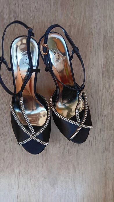 Обувки на токчета