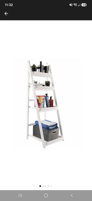 Etajera tip scara