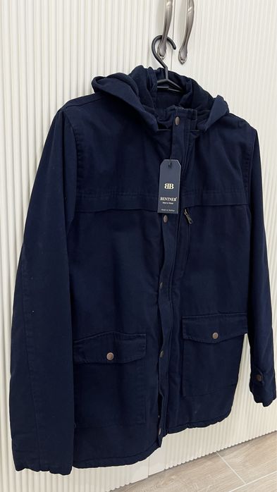 Демисезонная мужская куртка