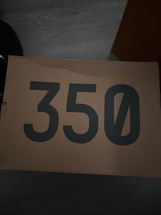 yeezy 350 V2 Zyon
