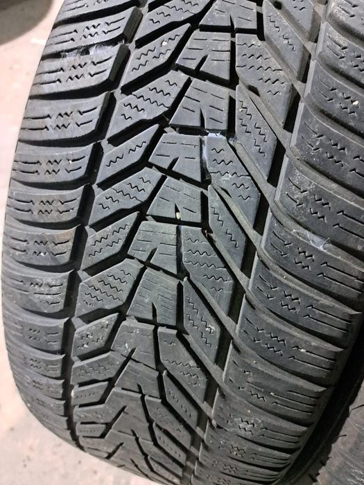 2 anvelope iarnă 225 40 r18 Hankook