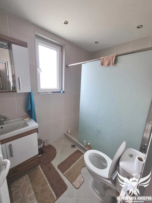 Продавам къща с РЗП 430кв. с двор 835кв. в гр. Пловдив, кв. Беломорски