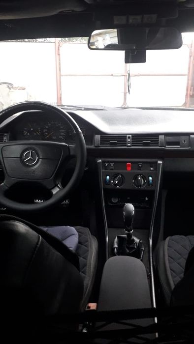 Продам Мерседес Бенс 124