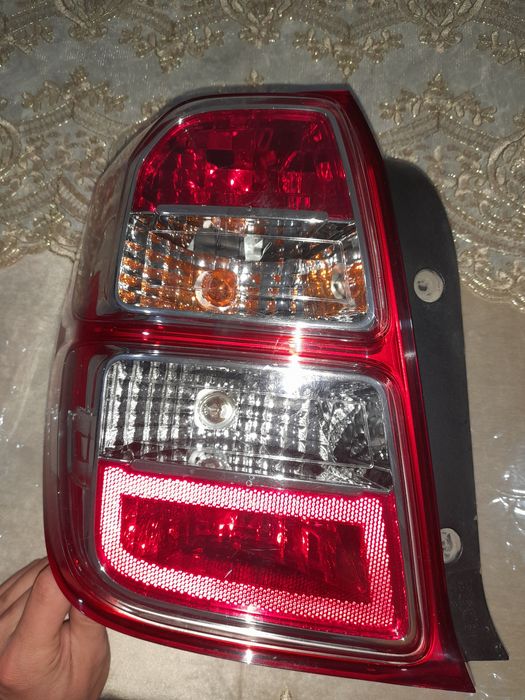 Cobalt Fara faqat chap va o'ng taraflar