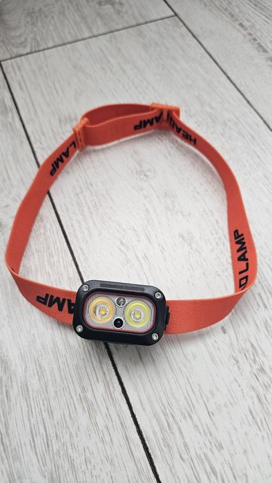 Налобный фонарь с сенсером