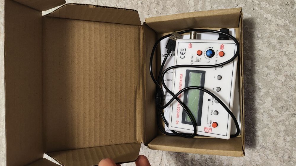 Генератор сигналов FG-100 DDS