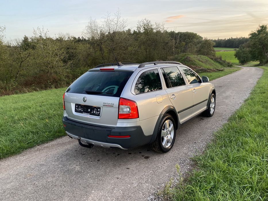 Skoda Octavia Scout 4x4 2.0D 140 Cp