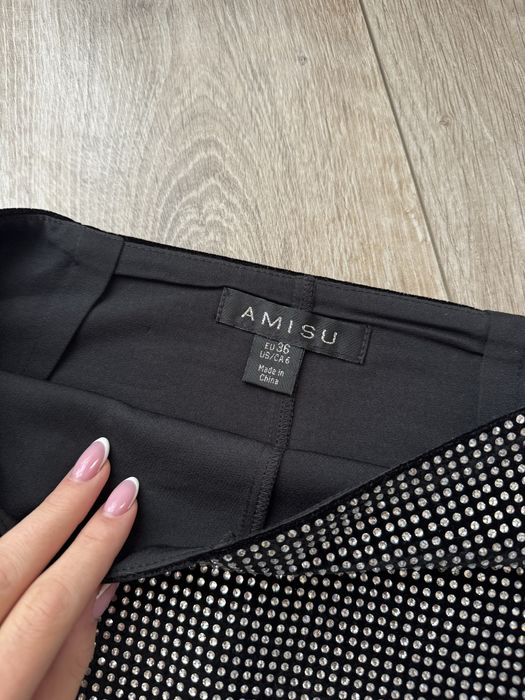 Пола с камъни