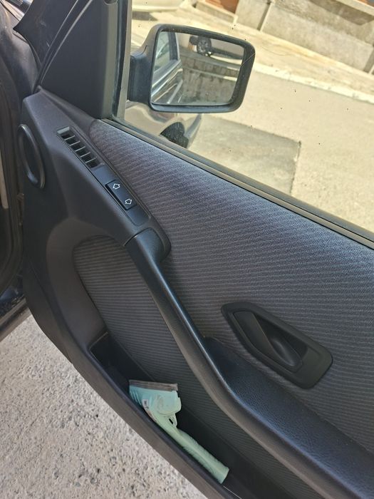 Лек автомобил "Пежо"