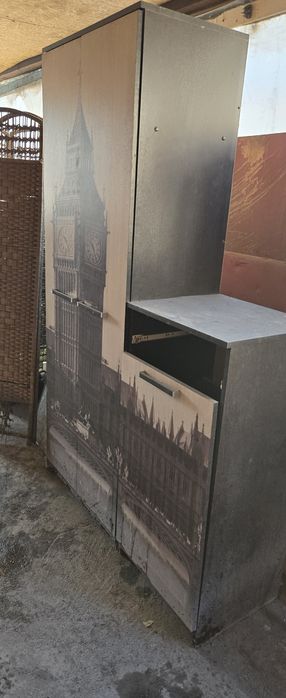 Шкаф для прихожий.