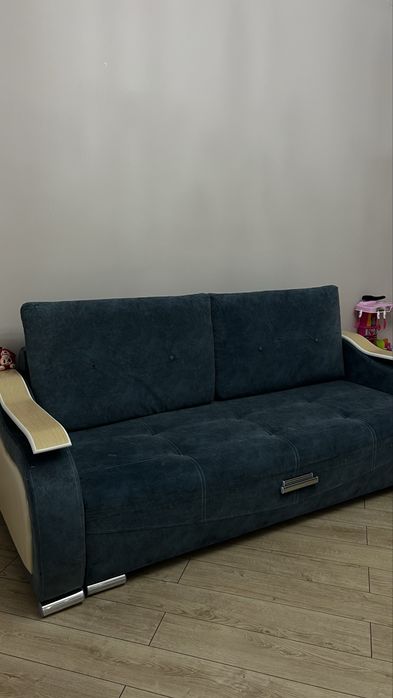 Продам диван в идеальном состояние