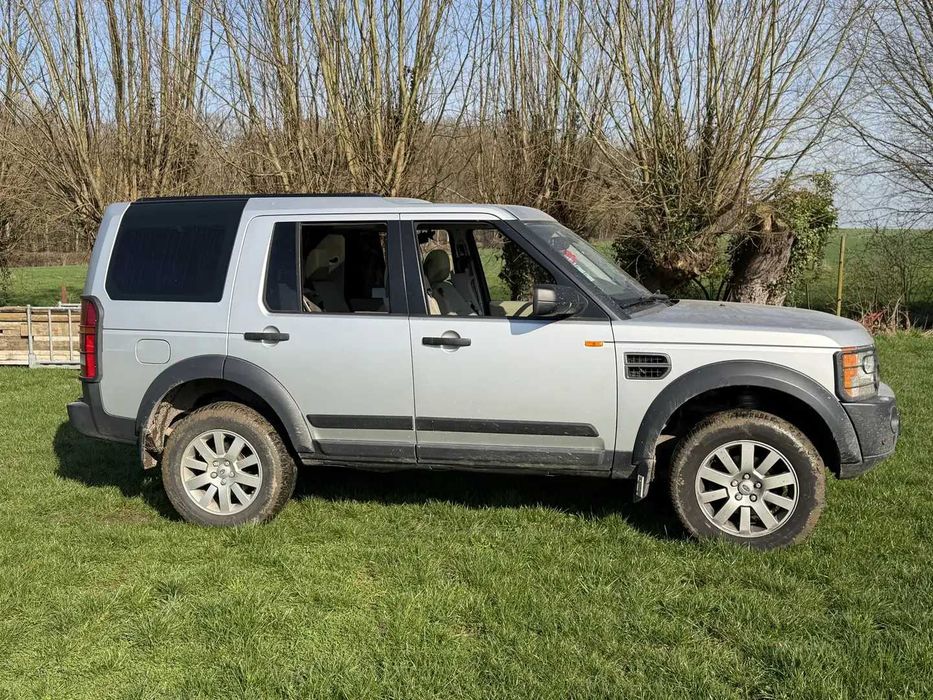 Land Rover Discovery 3 2.7td V6 190к.с. 2008г. се продава на части