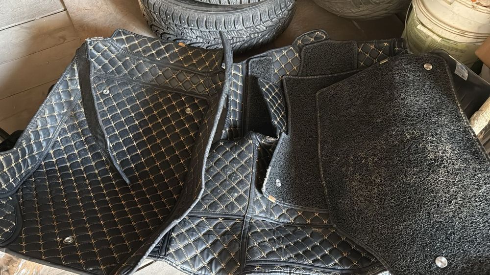 Полики в машину тойота