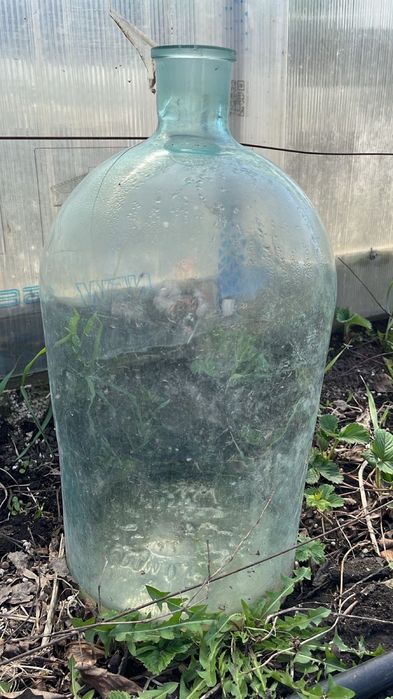 Продам большой бутыль