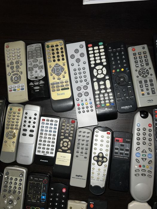 Telecomenzi diverse aparaturii