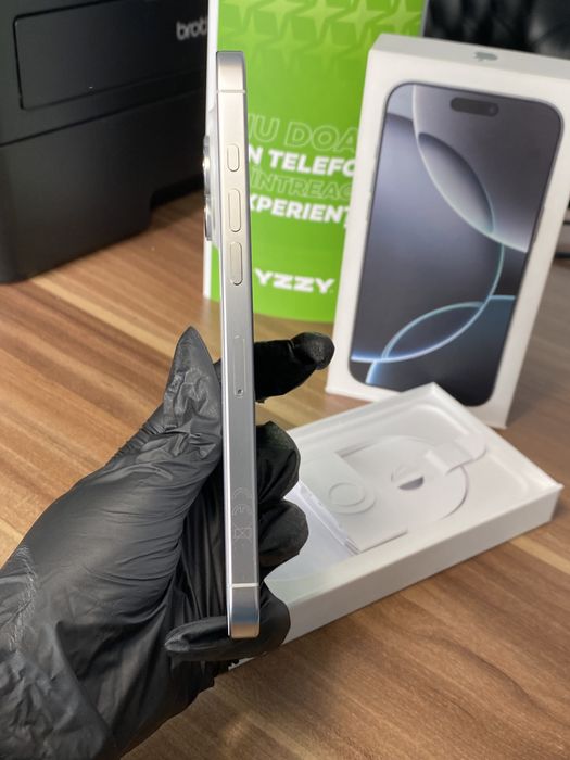 iPhone 16 Pro Max • 256 GB • White Titanium