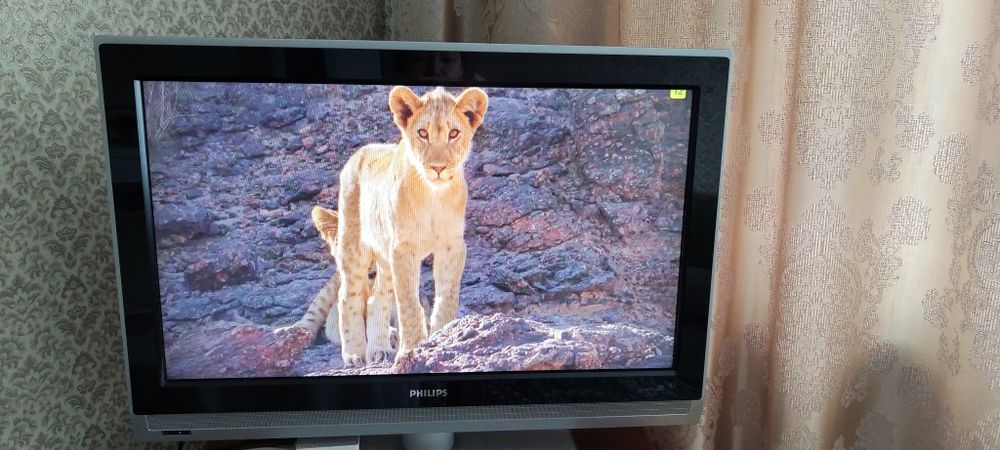 Телевизор ЖК Филипс