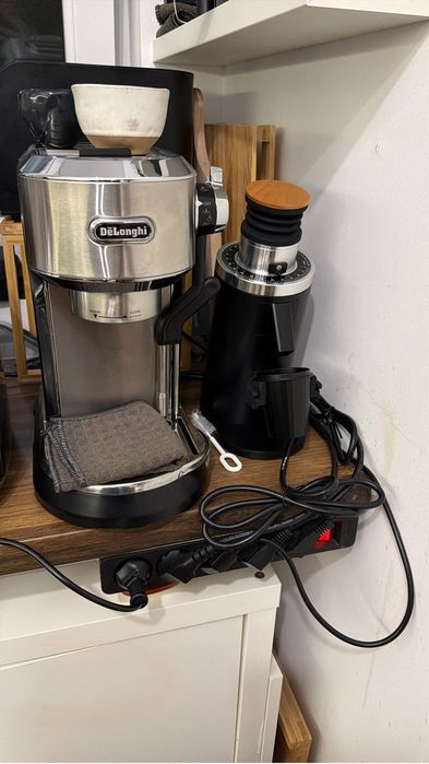 De’Longhi Dedica Maestro Plus EC950.M