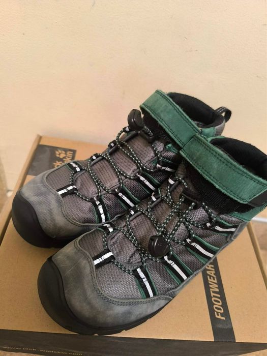 Детски обувки KEEN - EU 38