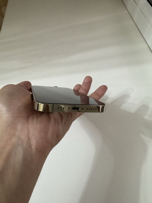 Продается іphone 12pro 256gb