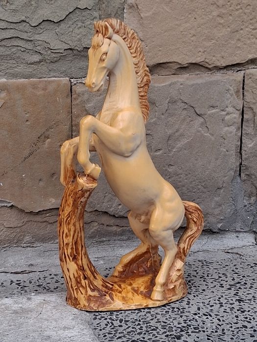 Красива Фигура Статуетка Кон