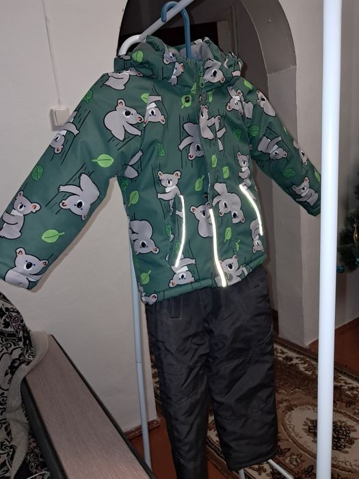 Продам куртки детские