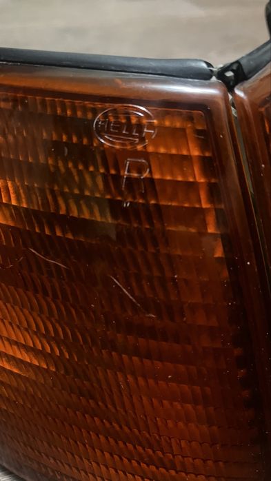 Поворотники Ауди 100 с4