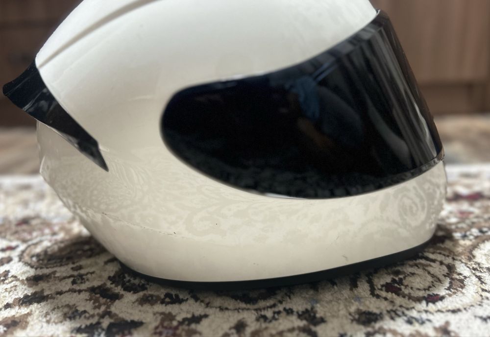 Мотошлем белый gike