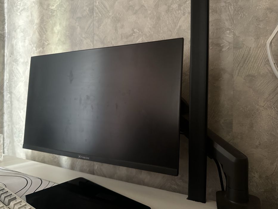 Монитор 180 герц