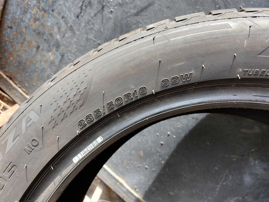 2 бр Нови Летни Гуми Bridgestone 235 50 19 dot 0720