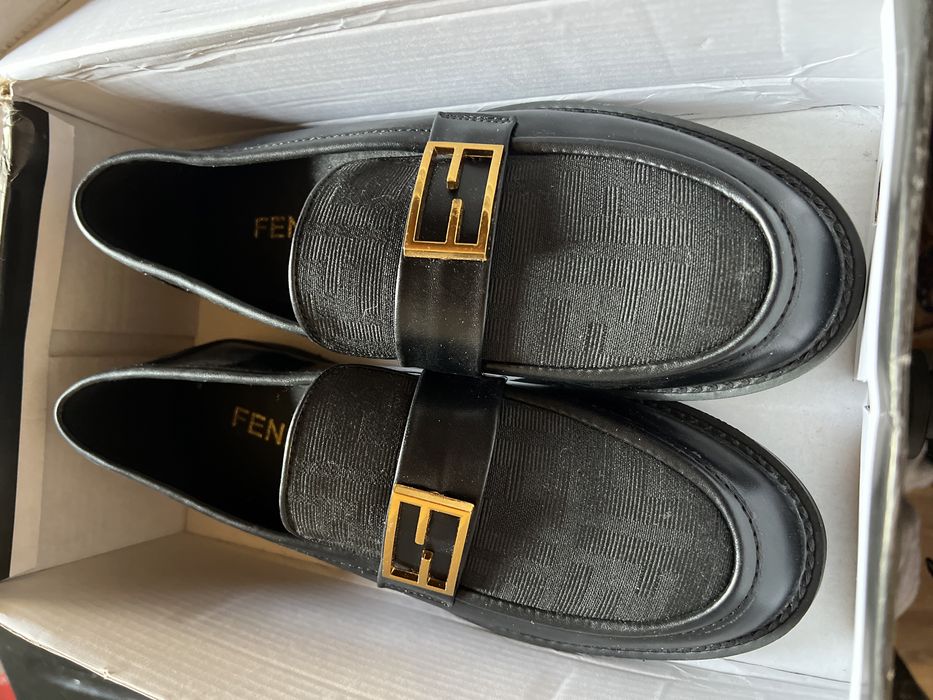 Новый туфли  женский