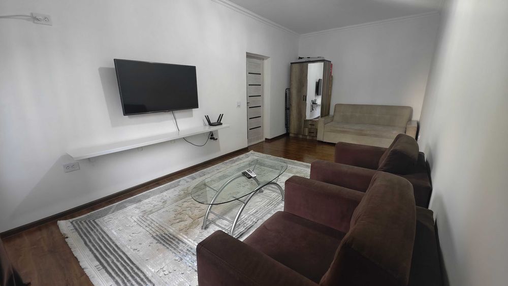 2-х комнатная 50кв.м. 4 этаж-53.000 с ремонтом, техника, мебель Водник