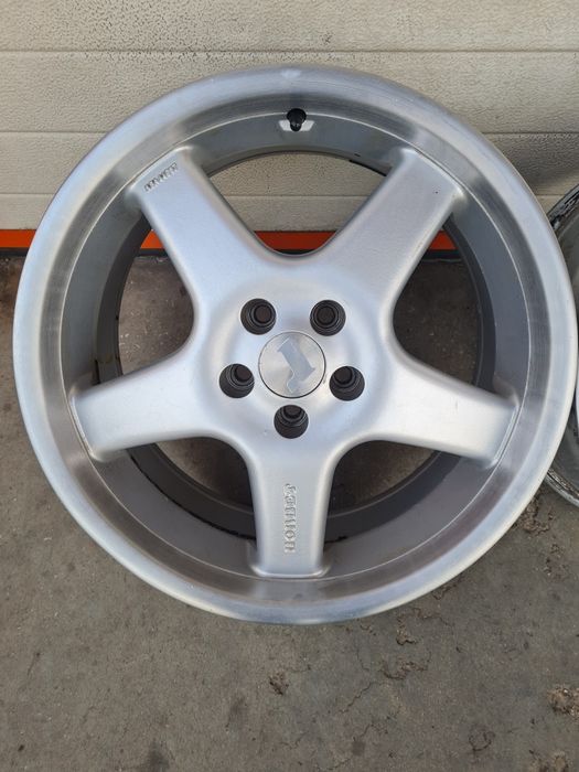 Джанти BORBET за VW AUDI SEAT SKODA Toyota Subaru R17 5x100 ET35 8J