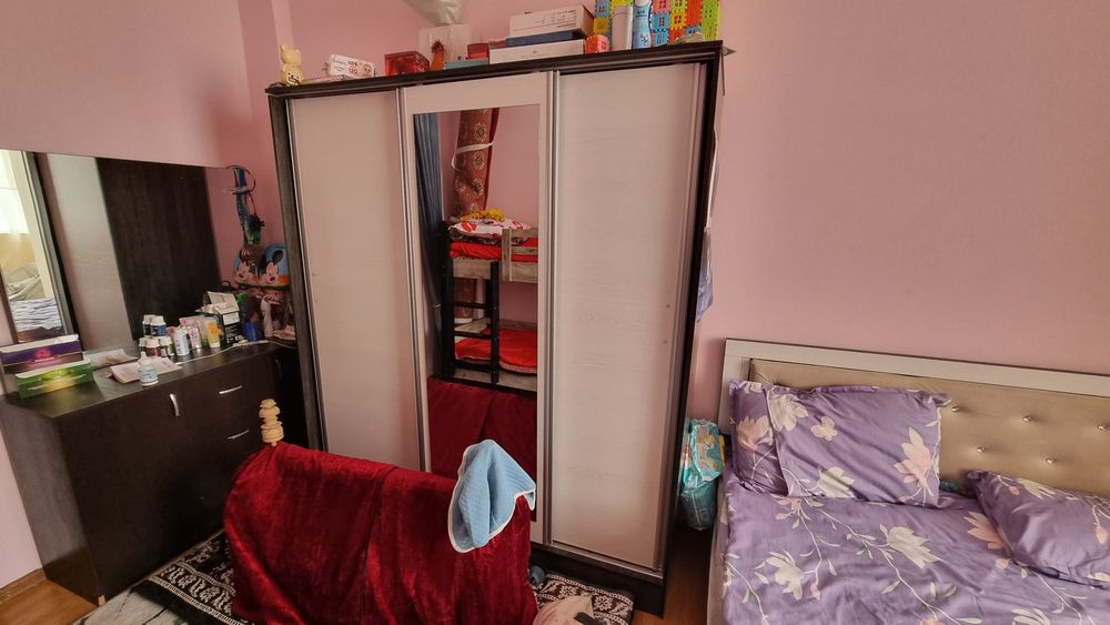 Shkaf parta spalni etajli karovat