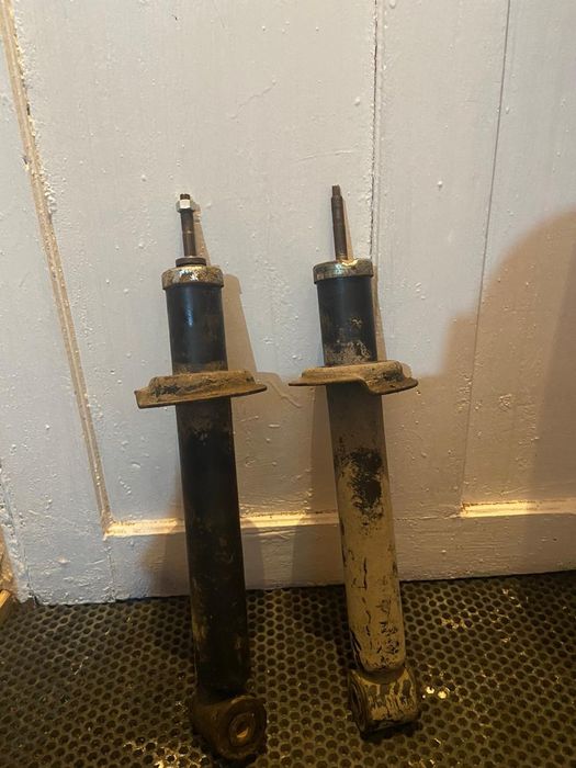 Стойки,амортизатор ваз