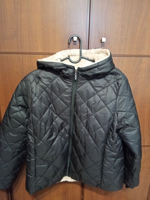 Куртка демисезонная новая!