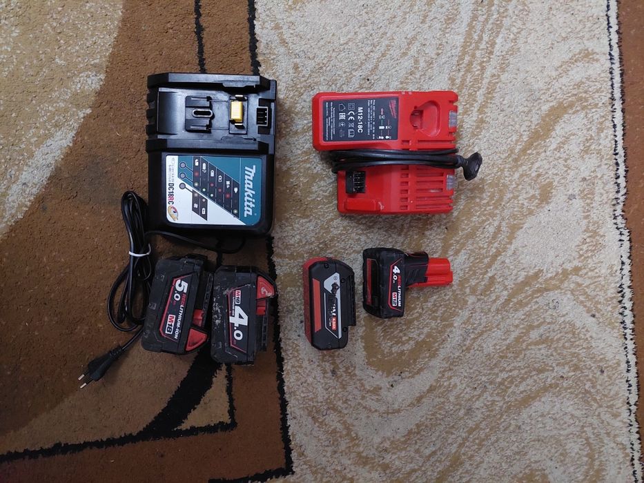 Încărcător makita,milwaukee și acumulatori