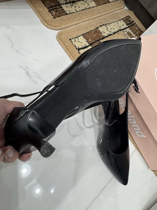 Дамски токчета почти нови