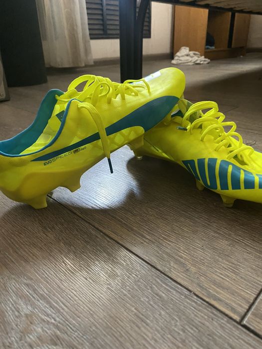 Футбольные бутсы(профессиональные)