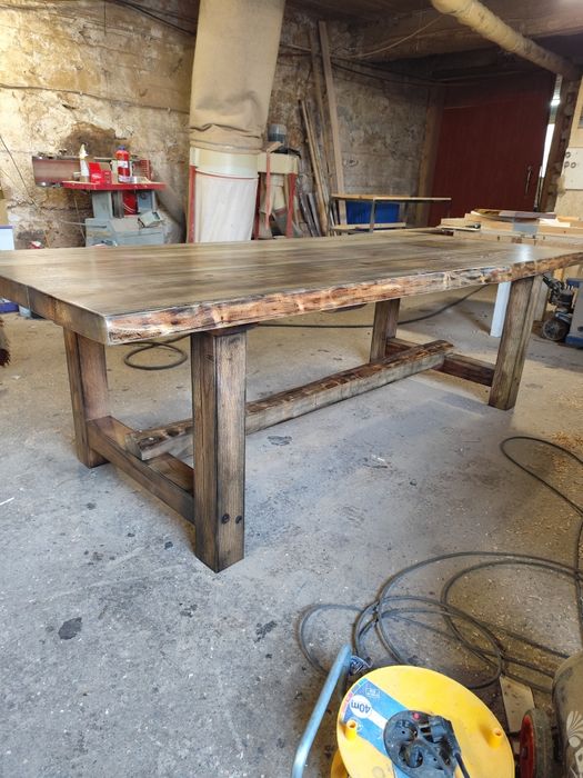 Трапезна маса от дъб,състарена