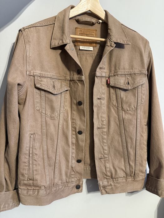 Levi’s denim jacket