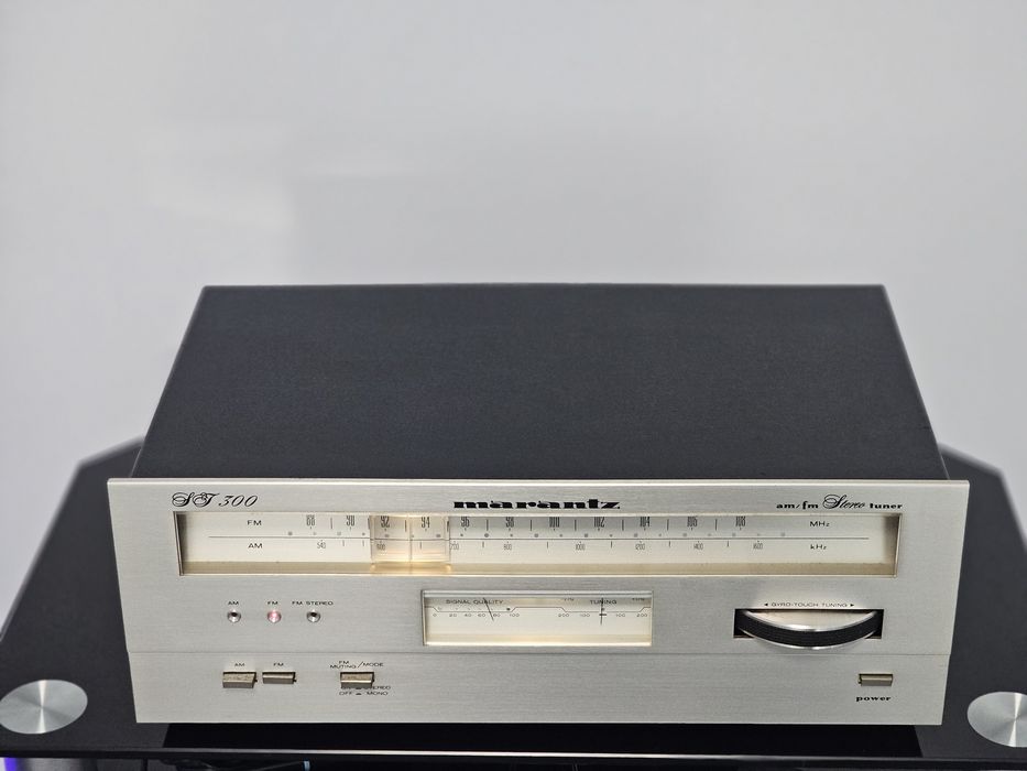 Tuner stereo Marantz ST300