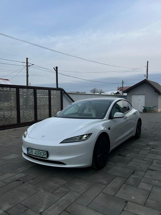 Vand Tesla  Model  3