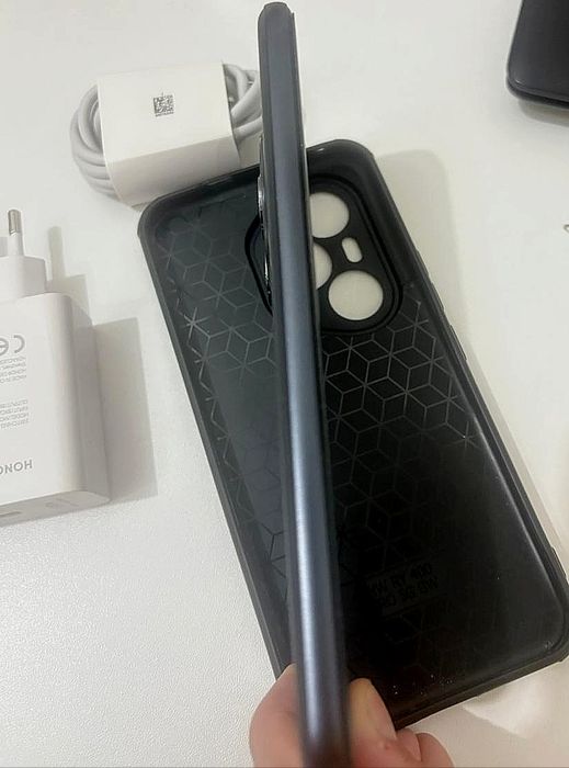 Обменяю/продаю honor 400 pro фулл комплект