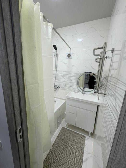 Продаётся квартира на Чехова 2 комнатная Отдельный вход, 60 школа