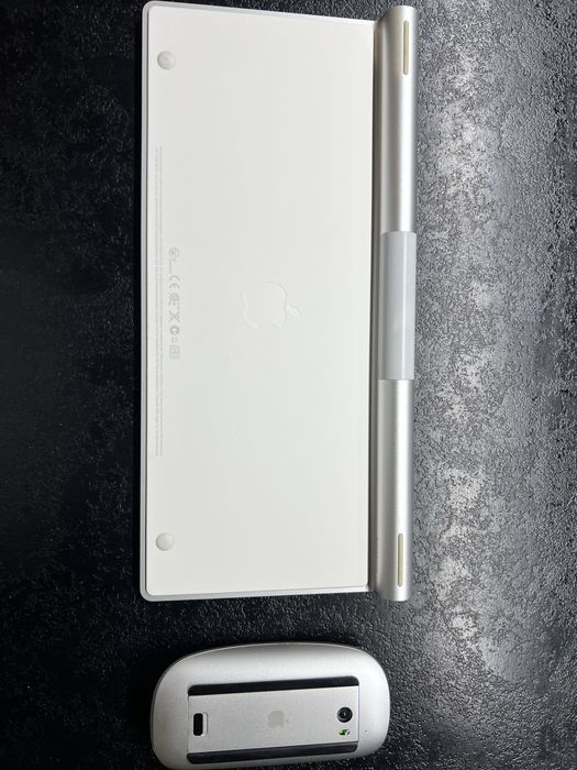 Клавиатура и Мишка Apple