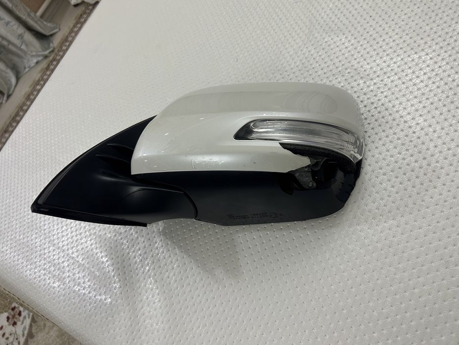 Продам зеркало прадо 150