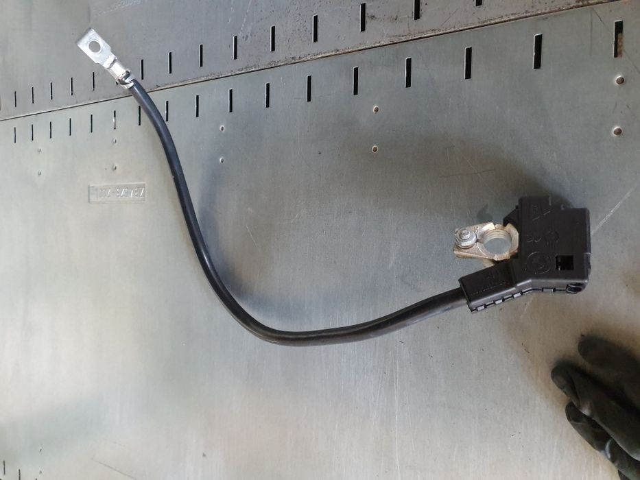 Borna minus ibs BMW seria 5 F10 F11 cod: 9243752