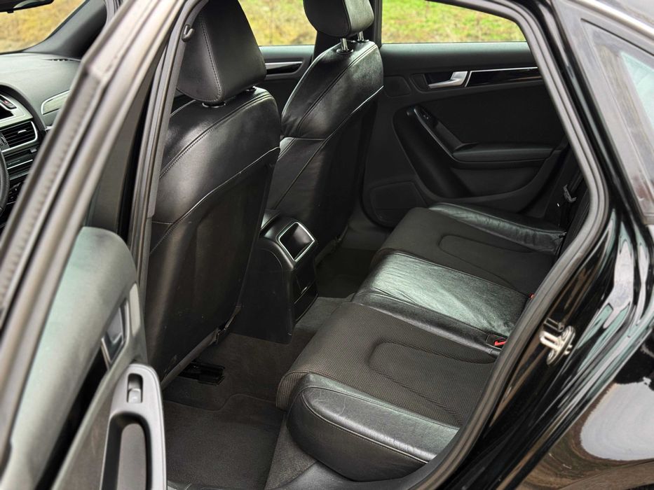 AUDI A4 B8 2010 2.0 TDI Euro 5 S-LINE Adus recent !