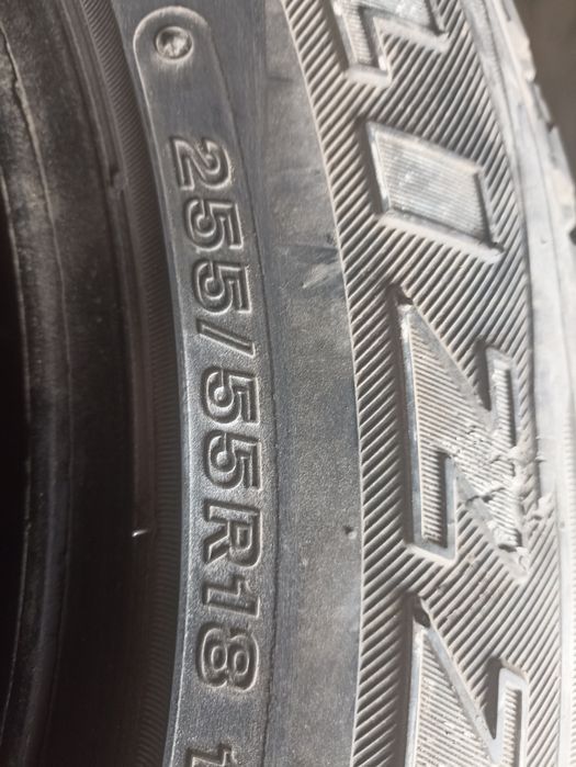 Продам резину на 255/55/18